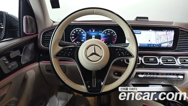 Mercedes-Benz GLS-Class — Фото автомобиля 11