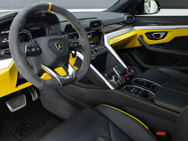 Lamborghini Urus — Фото автомобиля 7
