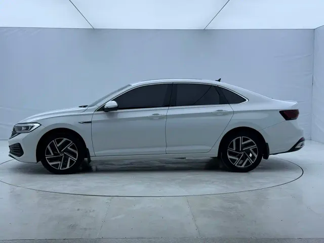 Volkswagen Sagitar — Фото автомобиля 7
