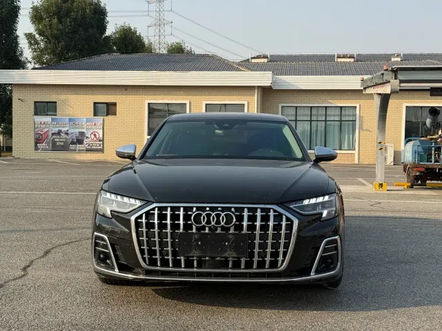 Audi A8 — Фото автомобиля 2