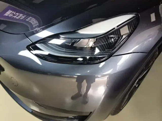 Tesla Model Y — Фото автомобиля 23