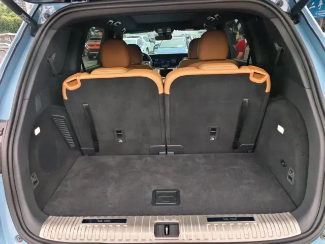 Li Auto ONE — Фото автомобиля 11