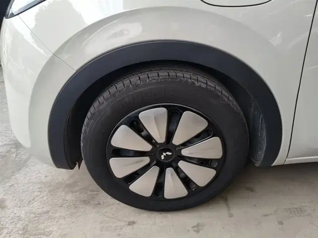Wuling Bingo — Фото автомобиля 22