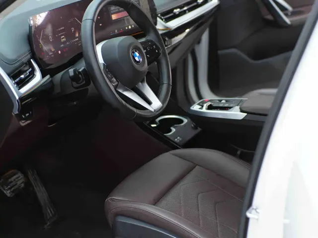 BMW X1 — Фото автомобиля 11