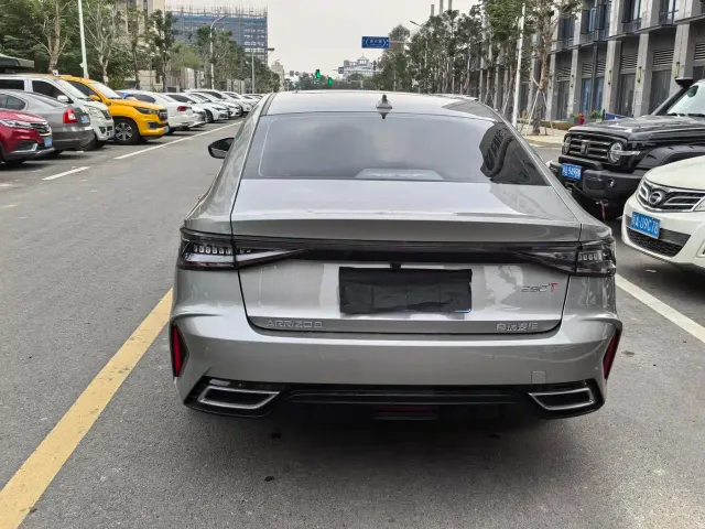 Chery Arrizo 8 — Фото автомобиля 6