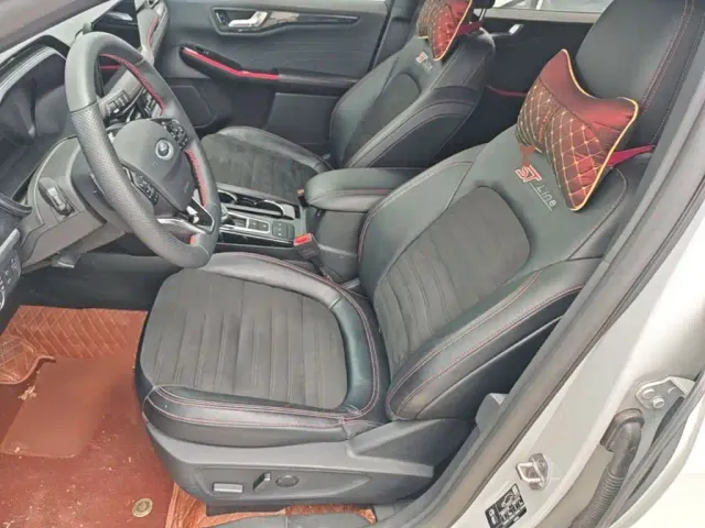 Ford Escape — Фото автомобиля 14
