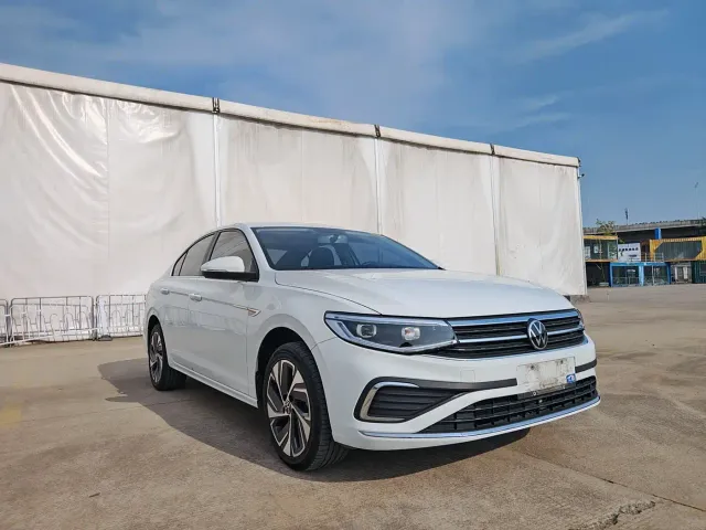 Volkswagen Bora — Фото автомобиля 3