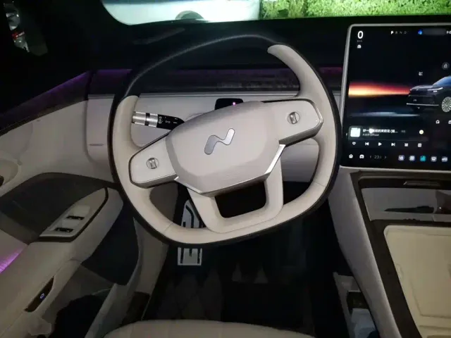 Onvo L90 — Фото автомобиля 2