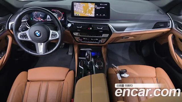BMW 5 Series — Фото автомобиля 10