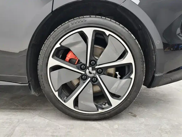 Nio ET5 Touring — Фото автомобиля 10