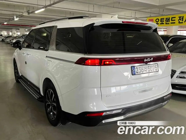 Kia Carnival Generation 4 — Фото автомобиля 6