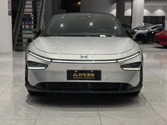 Xpeng P7+ — Фото автомобиля 2
