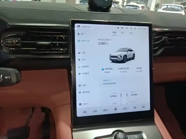 Nio EC6 — Фото автомобиля 12