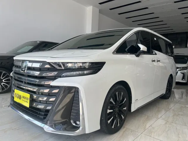 Toyota Vellfire — Фото автомобиля 2