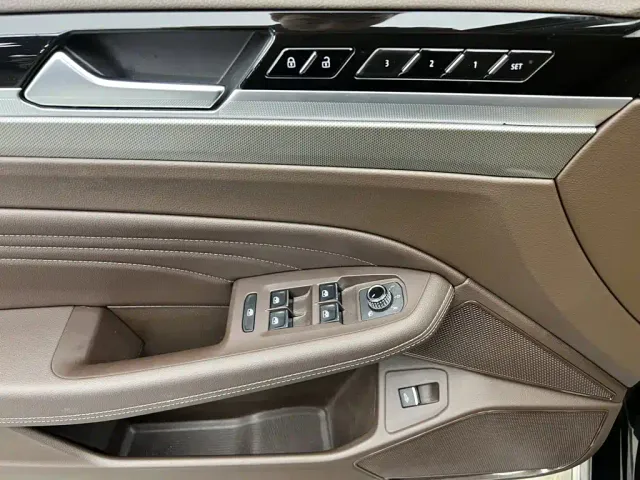 Volkswagen Phideon — Фото автомобиля 17