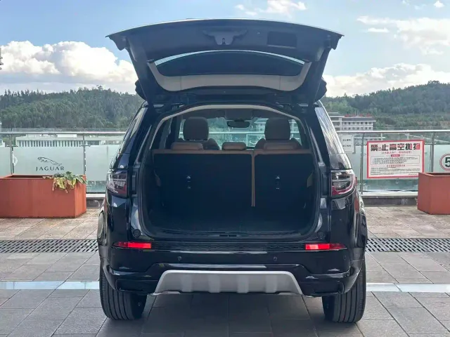 Land Rover Discovery Sport — Фото автомобиля 17