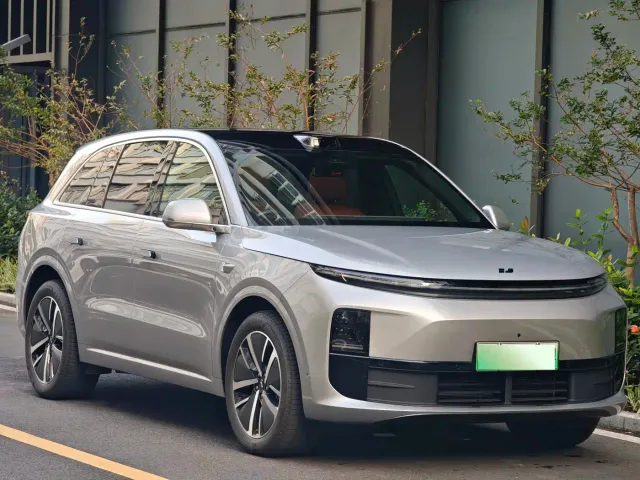 Li Auto L6 — Фото автомобиля 3