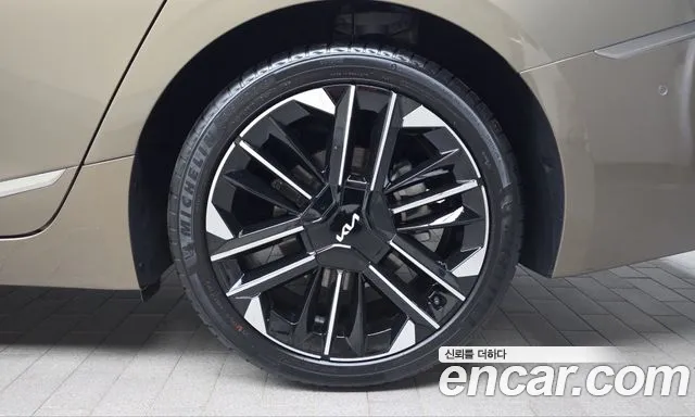Kia K8 (New) Hybrid — Фото автомобиля 6