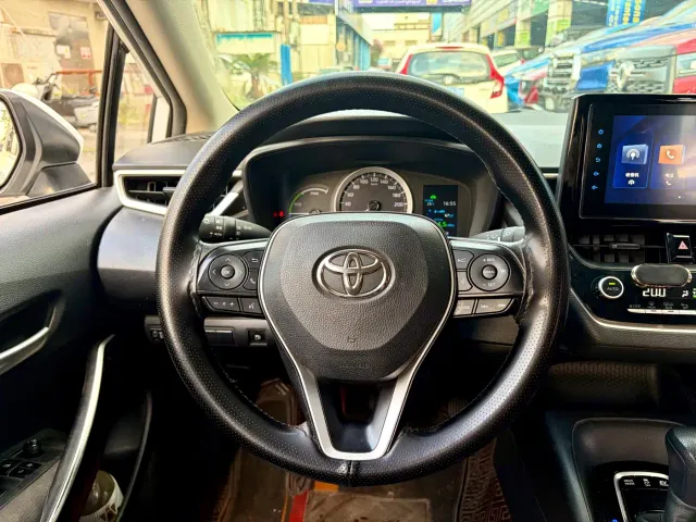 Toyota Corolla — Фото автомобиля 12