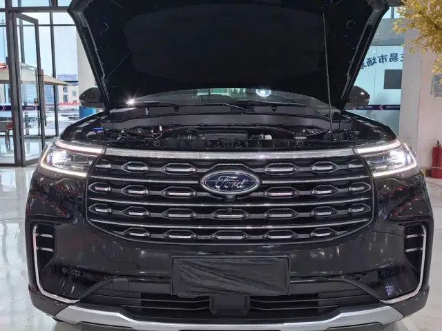 Ford Explorer — Фото автомобиля 17