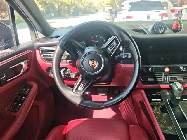 Porsche Macan — Фото автомобиля 11