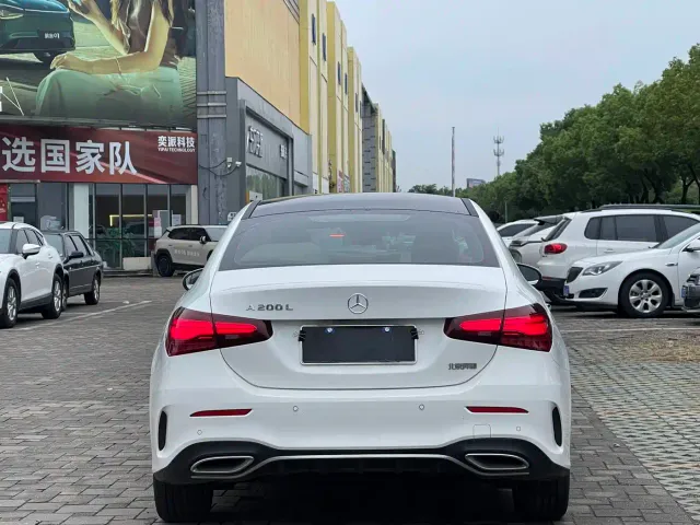 Mercedes-Benz A-Class — Фото автомобиля 3