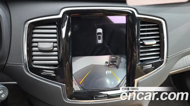 Volvo XC90 — Фото автомобиля 21