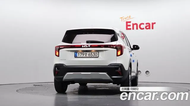 Kia Seltos New — Фото автомобиля 4