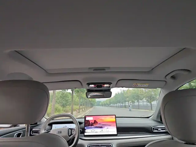 Geely Galaxy Stellar 6 — Фото автомобиля 17