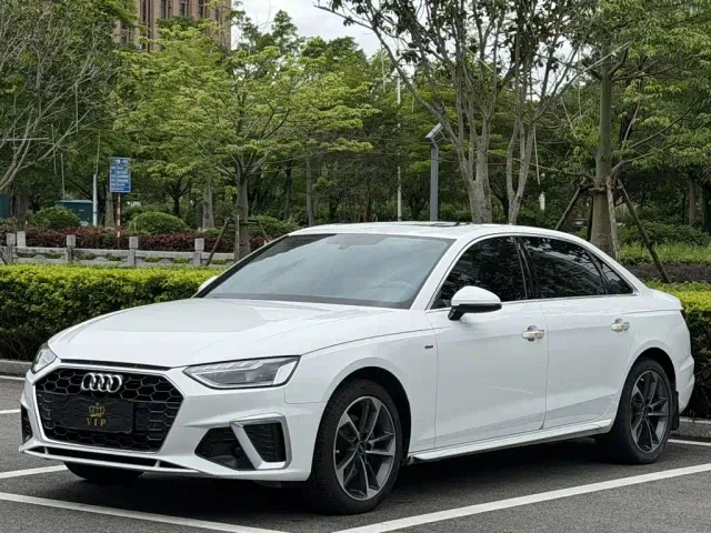 Audi A4L — Фото автомобиля 4