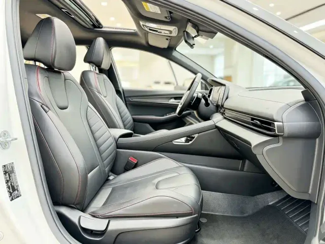 Hyundai Elantra — Фото автомобиля 6