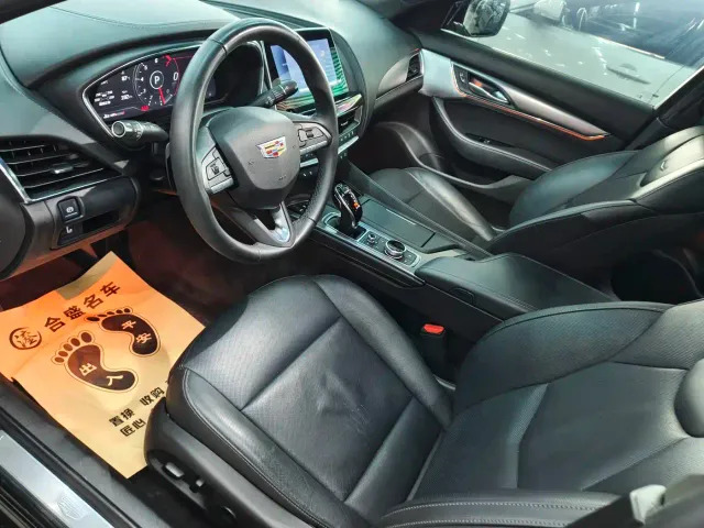 Cadillac CT5 — Фото автомобиля 9
