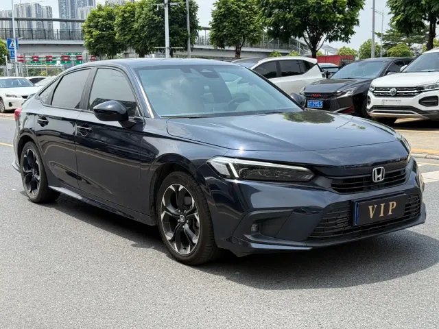 Honda Civic — Фото автомобиля 3