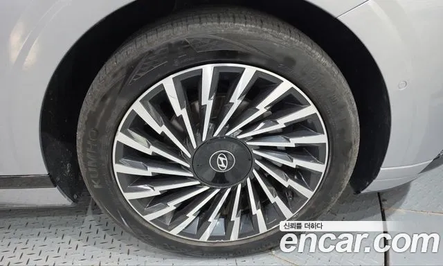 Hyundai Grandeur GN7 — Фото автомобиля 5