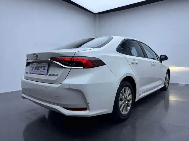 Toyota Corolla — Фото автомобиля 3