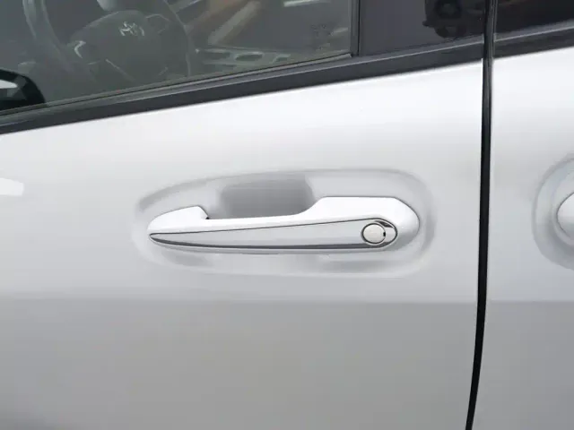 Toyota Granvia — Фото автомобиля 18