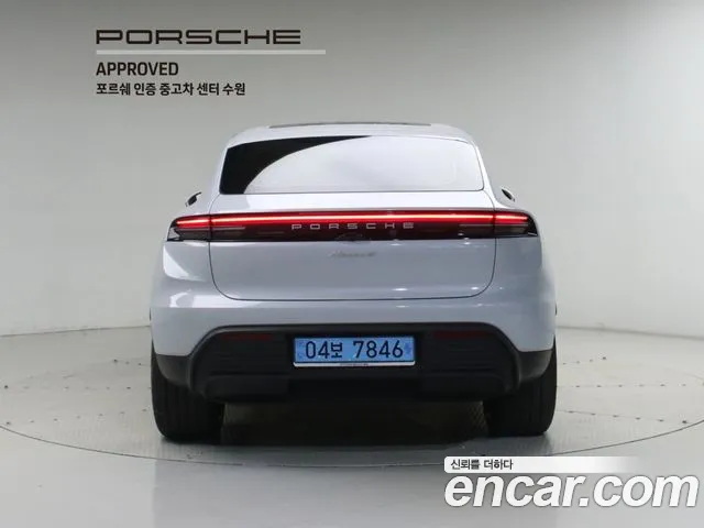 Porsche Macan — Фото автомобиля 4