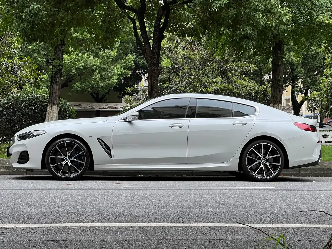 BMW BMW 8 Series 2022 840i Gran Coupe M Sport Package — Фото автомобиля 7