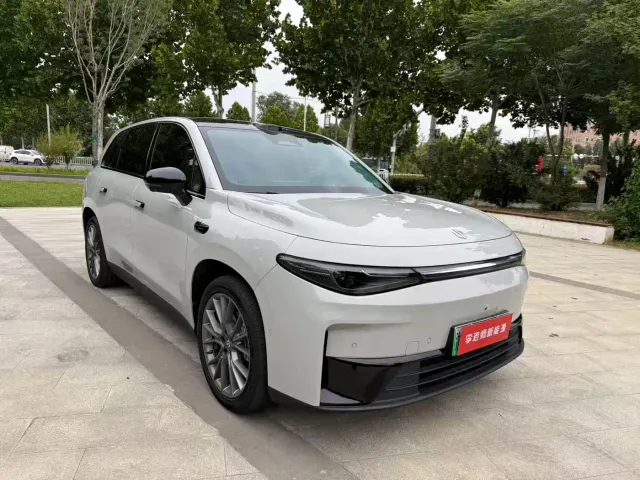 Leapmotor C10 — Фото автомобиля 3