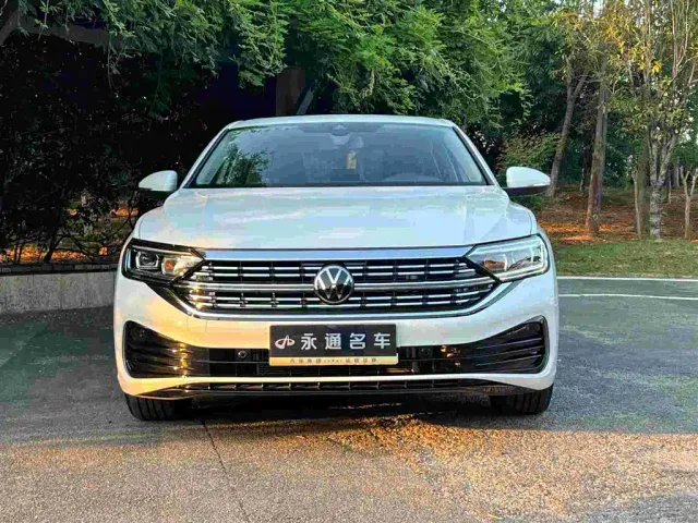 Volkswagen Sagitar — Фото автомобиля 3