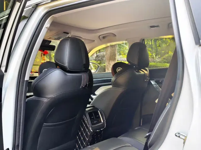 Geely Boyue — Фото автомобиля 8