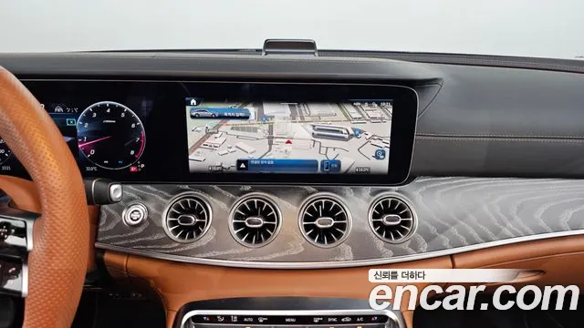 Mercedes-Benz AMG GT 4 двери 43 4MATIC+ — Фото автомобиля 9