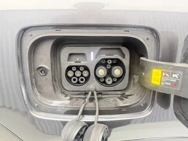 Li Auto ONE — Фото автомобиля 20