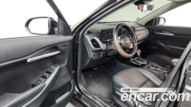 Kia Seltos Новый Seltos Бензин 2.0 2WD — Фото автомобиля 9