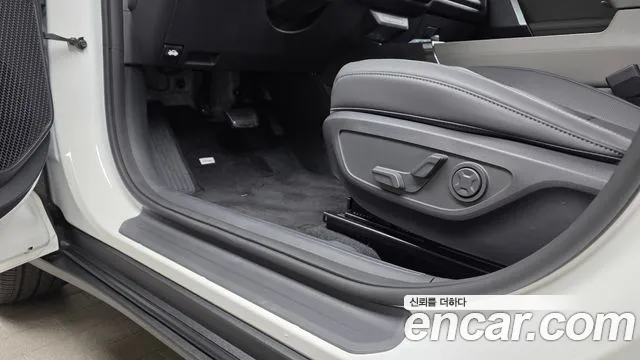 Kia Seltos Seltos 2 поколение Бензин 1.6T 2WD — Фото автомобиля 28