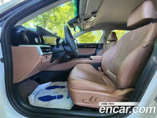 Hyundai Grandeur GN7 — Фото автомобиля 10