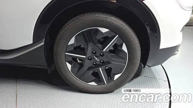 Kia EV6 — Фото автомобиля 6