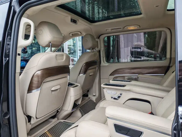 Mercedes-Benz V-Class — Фото автомобиля 18