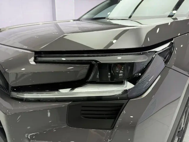 Toyota RAV4 — Фото автомобиля 5