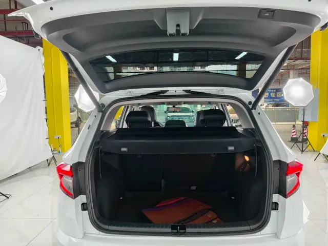 Skoda Karoq — Фото автомобиля 13
